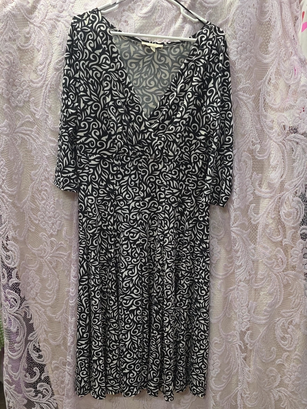Haani Black & White V-Neck Midi Dress